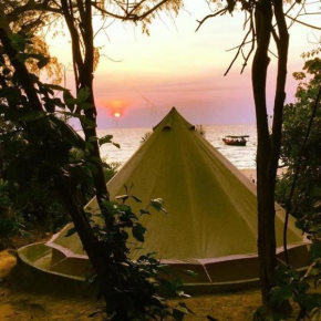 Отель Robinson Bungalows  Sihanoukville